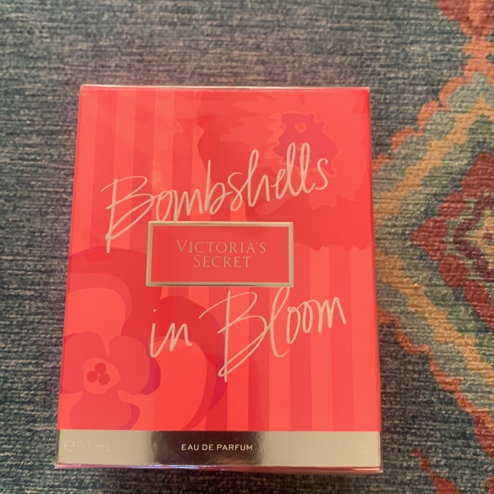 Brand new never opened Victorias Secret Bombshells in Bloom perfume